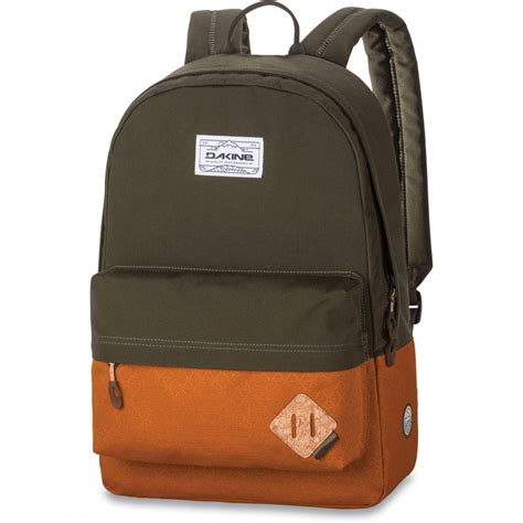 dakine 21l backpack.